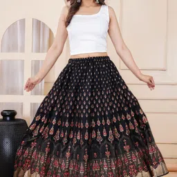 houseofcommon Women Solid Flared Black Skirt image 3