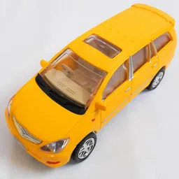play haven Miniature Plastic Pull Back Innova Car - Yellow image 5