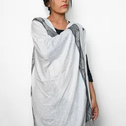 tud Self Design Rayon Women White Stole image 4