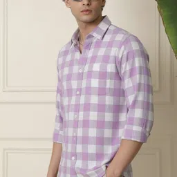u turn Men Slim Fit Striped Spread Collar Casual Shirt image 4
