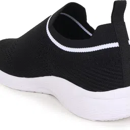 density Walking Shoes For Men image 2