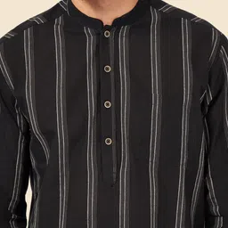 indus route by Pantaloons Men Black Striped Printed Rolled-up Sleeves Kurta image 2