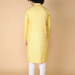 TABARD Men Yellow Printed Regular Pure Cotton Kurta with Churidar image 3