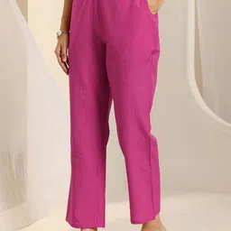 Libas Chevron Embroidered Thread Work V Neck Kurta With Trousers & Dupatta image 5