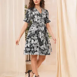 selvia Women Bodycon Black, White Midi/Calf Length Dress-picture-31