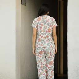 klikniz Women Top & Pyjama Set White Floral Print image 2