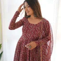 vastraangi Floral Print Georgette Stitched Anarkali Gown image 2