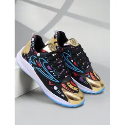 white walkers ULTRASOFT ACTIVEWALK Sneakers For Men image 1