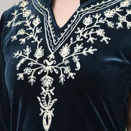 fnocks Women Velvet Kurti Pant Set image 4