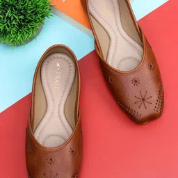 TRASE Traditional Jutis for Women & Girls, Comfortable Ethnic Footwear Bellies For Women-image-17