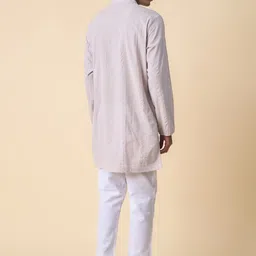 Tasva Men Mandarin Collar Pure Cotton Kurta with Pyjamas Set image 2