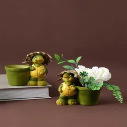 tayhaa HatTurtle Green Polyresin Figurine image 1