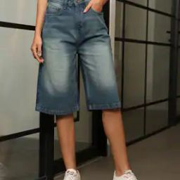 Shein Below the Knee High Rise Denim Shorts with Pockets-picture-17