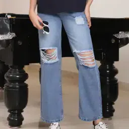 Shein Ankle Length Mid Wash Distressed Jeans-picture-39
