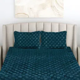 FABINALIV Rama Blue Geometric Woollen Embossed King Size Fitted Double Bedsheet With 2 Pillow Covers-image-4