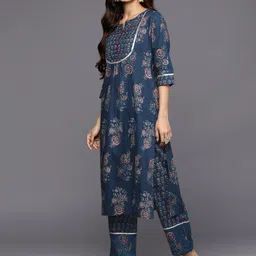 libas Women Cotton Blend Kurta Pant Set image 2