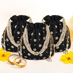 Women Black Potli-image-18