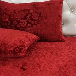 clovis krafts Woolen King Fitted (Elastic) 240 TC Self Design Bedsheet image 3