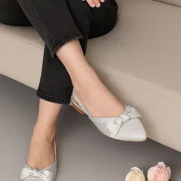 glematoz Women Flats Sandal image 1