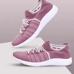 feetees Outdoors For Women image 3