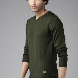 roadster Men Printed V Neck Green Sweater image 1