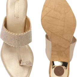 madam glorious Women Heels Sandal image 3