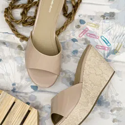 pelle albero Beige Textured Block Sandals-picture-46