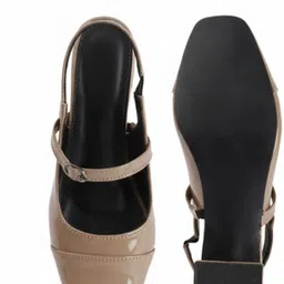 feet runner Women Bellies Sandal image 2