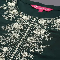 Varanga Floral Embroidered Sequinned Flared Sleeves Straight Kurta With Trousers & Dupatta image 2