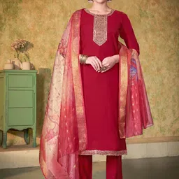 SHREE LAXMINARAYAN EXPORT Women Floral Embroidered Regular Thread Work Kurti with Trousers & With Dupatta-image-13