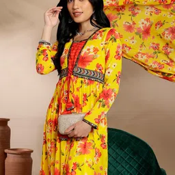 Anouk Yellow Floral Printed Regular Kurta with Trousers & Dupatta-image-44
