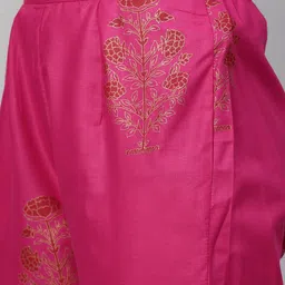 gosriki KALINI Women Pink Floral Printed Kurta with Trousers & With Dupatta image 3