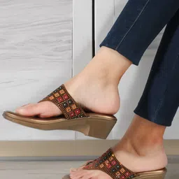 ladoo's Women Wedges Sandal-picture-35