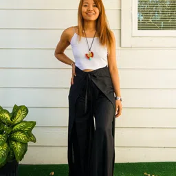 neviattire Women Relaxed Black Cotton Blend Trousers image 1