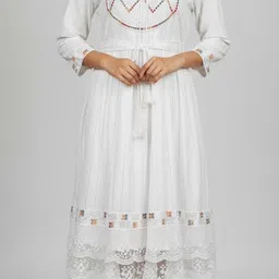 iqqa azzu fashions Women A-line White Below Knee Dress image 2