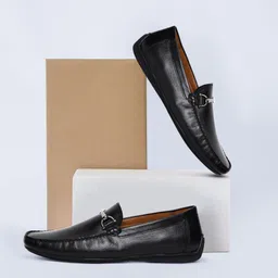 hush puppies Loafers For Men image 1