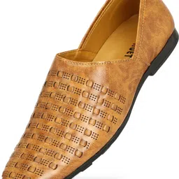 von huette Jutis For Men image 3