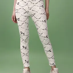poojaran Printed Women White Tights image 1