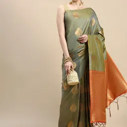 Royal Rajgharana Saree Woven Design Ethnic Motifs Zari Pure Silk Banarasi Saree image 2