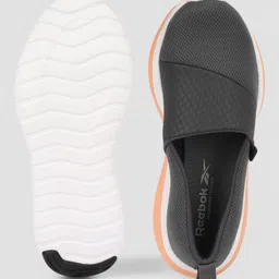 reebok Fortune walker W Walking Shoes For Women image 5