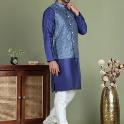 Jompers MenKurta Sets image 2