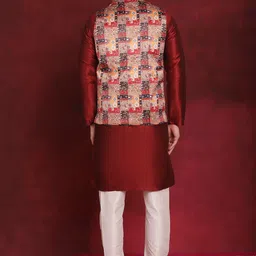 Jompers Men Regular Kurta with Churidar image 3