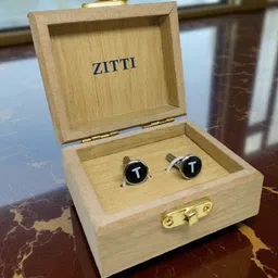 Zitti Brass Cufflink image 3