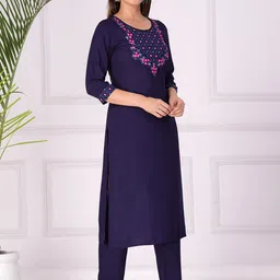 Light Daisy Floral Yoke Design Round Neck Regular Thread Work Kurta with Trousers image 3
