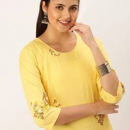 SHOWOFF Women Yellow Thread Work Kurta-picture-25