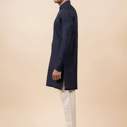 Tasva Men Navy Blue Solid Kurta image 2