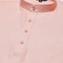 SOJANYA Men Pink Solid Kurta image 2