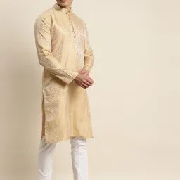 SOJANYA Men Gold-Toned & Cream-Coloured Ethnic Motifs Jacquard Kurta image 5