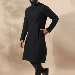 filori studio FILORI Mandarin Collar Thread Work Cotton Straight Kurta image 3