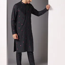 KISAH Ethnic Motifs Embroidered Thread Work Mandarin Collar Straight Kurta image 5